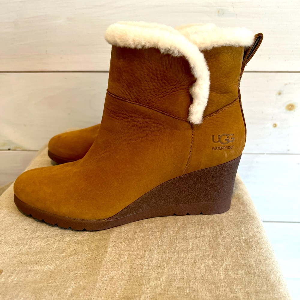 COPY - 100% Authentic Ugg Wedge Booties